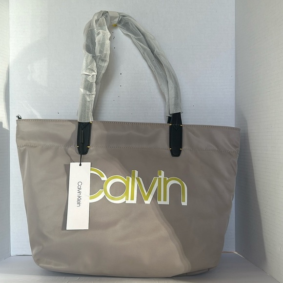 Calvin Klein Beige Nylon Tote Bag - Modern, Lightweight, and Stylish - Picture 4 of 15